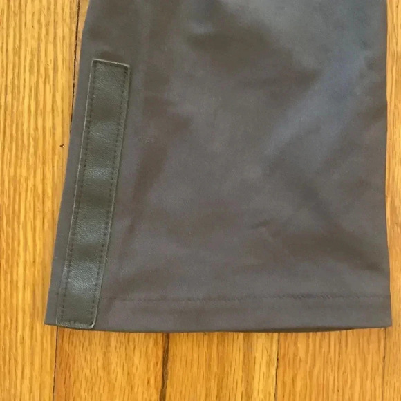 ELAINE Kim sz P grey leggings w/ slight flare at ankle leather trim great cond - Picture 3 of 6